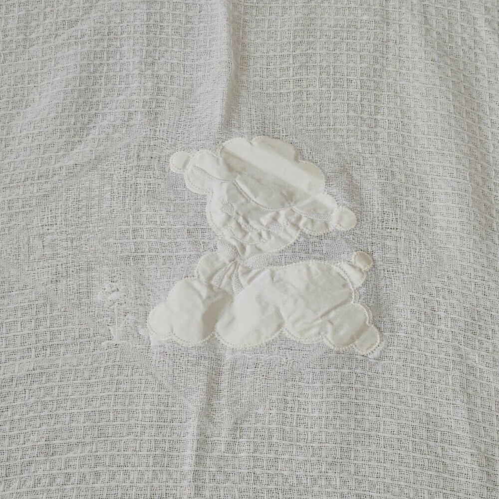 VTG Solid White Baby Blanket Acrylic Fringe Knit 34x34 Satin Sheep Lamb READ